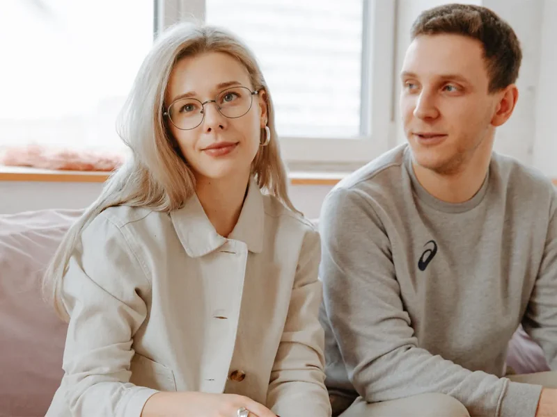 Paar bei der Therapie-Sitzung